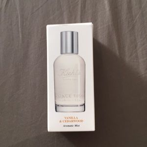 Kiehls Vanilla & Cedarwood mist. 1 oz